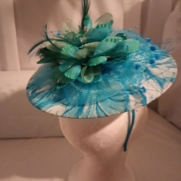 MOTHER'S DAY AQUA MEDIUM FASCINATOR TOPPER HAT FOR CHURCH AND SPECIAL OCCASIONS - Picture 8 of 9
